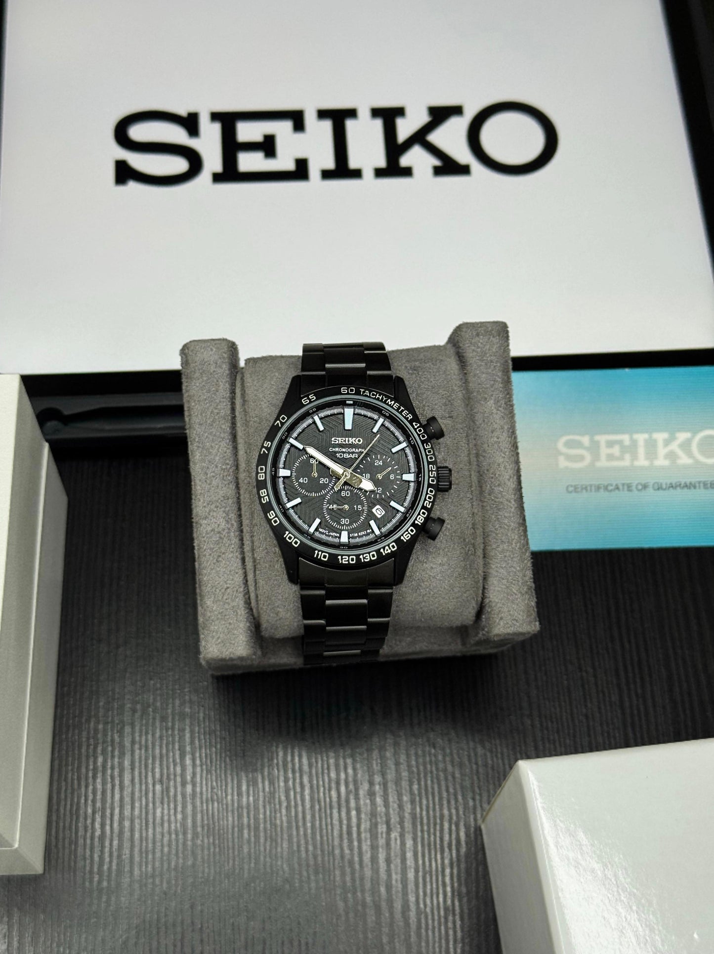 Hot Selling Men’s Watch – Full Black Dial | Quartz Movement | 42mm