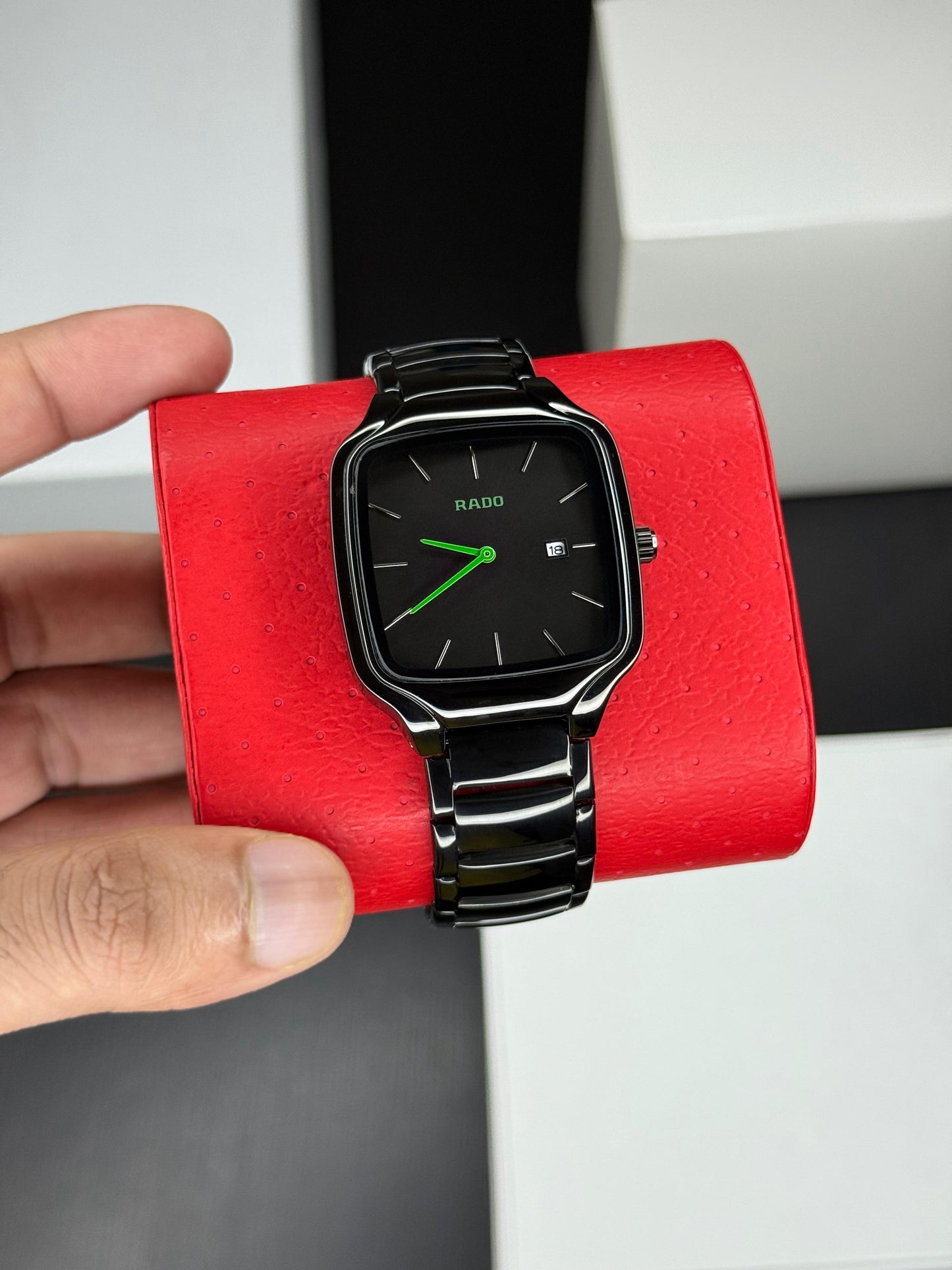 Luxury Square-Style Men’s Watch – All Black | Minimal Design