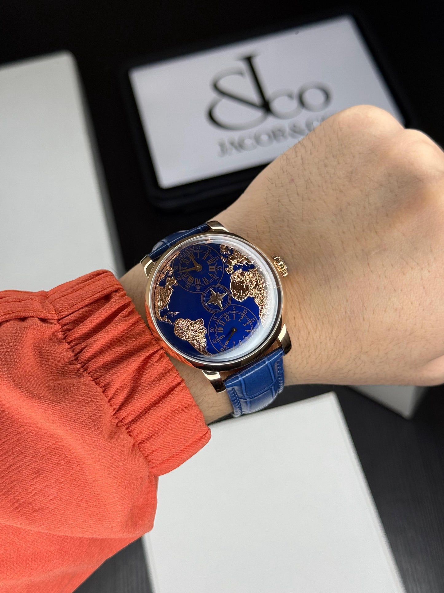 High-End Automatic Men’s Watch – Dual Time Display & Leather Strap