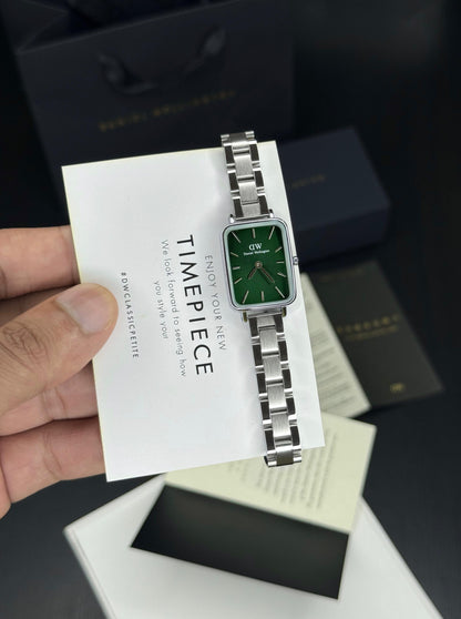 Luxury Women’s Square Dial Watch – Steel Strap, Quartz, Premium Finish