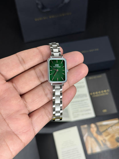 Luxury Women’s Square Dial Watch – Steel Strap, Quartz, Premium Finish