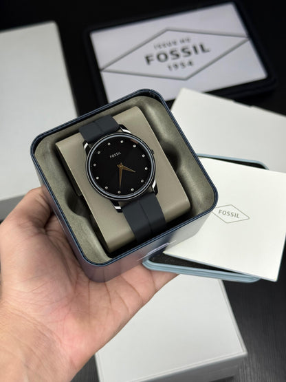 Modern Casual Quartz Watch for Men –  Lightweight Rubber Strap