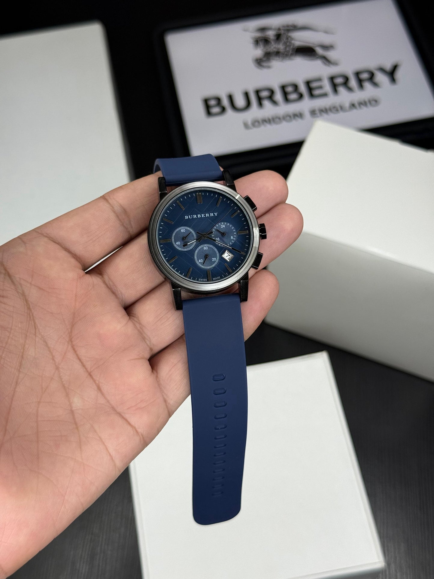 Luxury Chronograph Men’s Watch – Blue Dial | Rubber Strap | 42mm