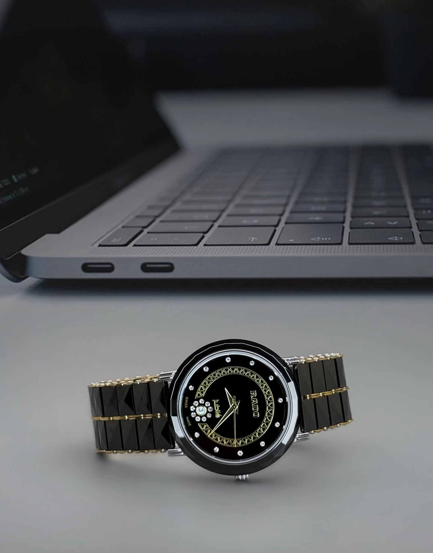 Full Black Ceramic Men’s Watch – Quartz Movement | 36mm