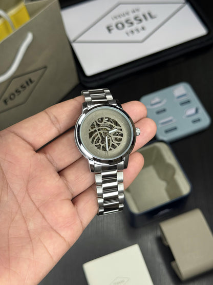 High-Quality Automatic Men’s Watch with Grey Dial & Metal Strap