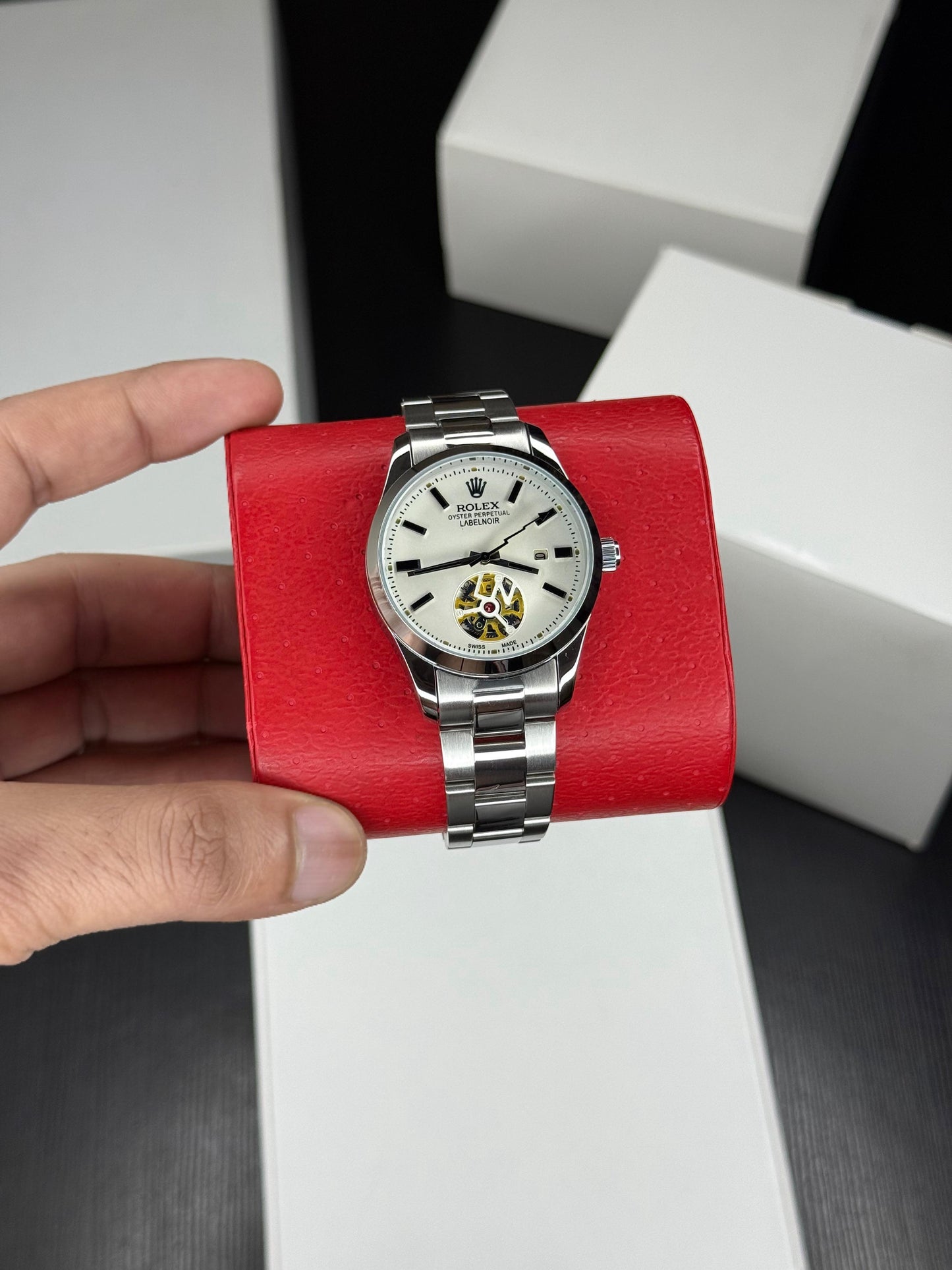 Elegant Open Case Back Quartz Watch for Men