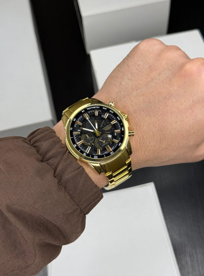EFS-S570AT | Black Round  Dial with Gold Strap | 40mm