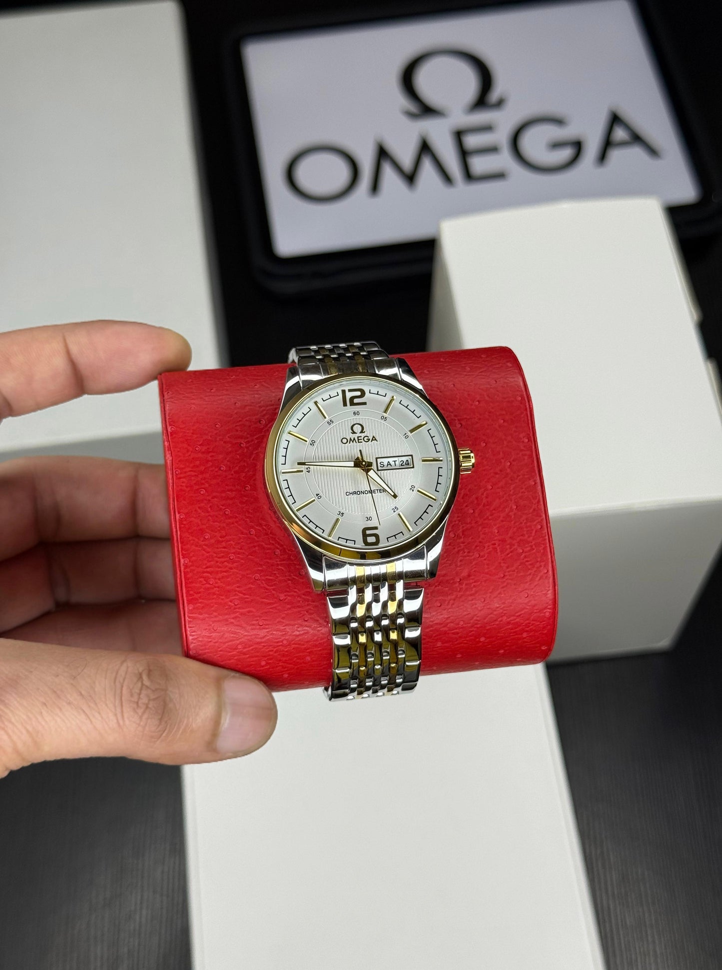 OM Round White dial Watch with Two tone Band